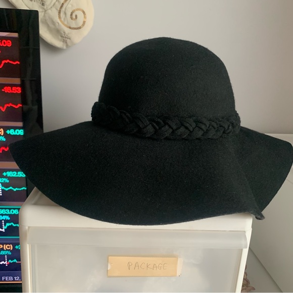 Bebe 100% Wool Black Flex Soft Felt Hat Wide Brim main image 12
